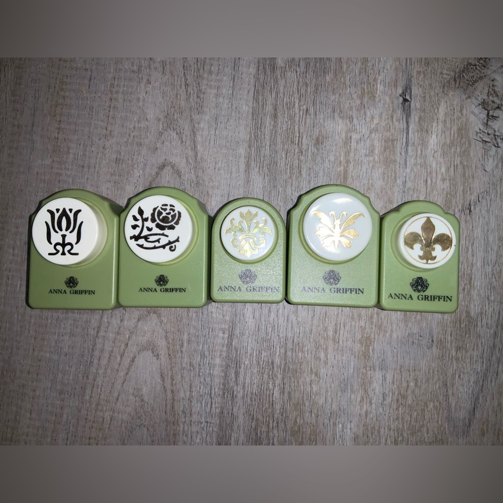 (Bin 4) Anna Griffen, set of 5 fancy decorative paper punch’s